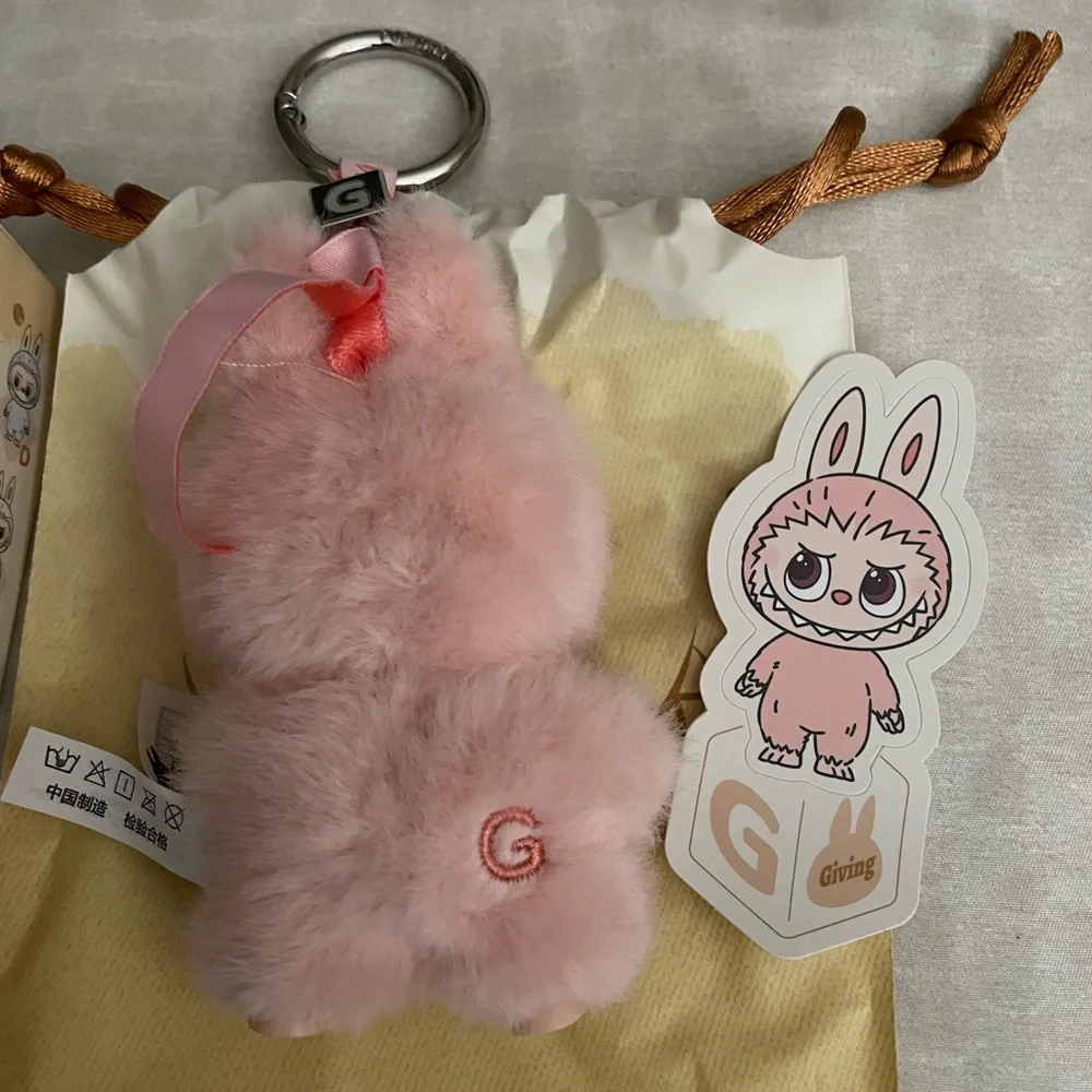 Labubu Pin for Love - G - Picture 5 of 7